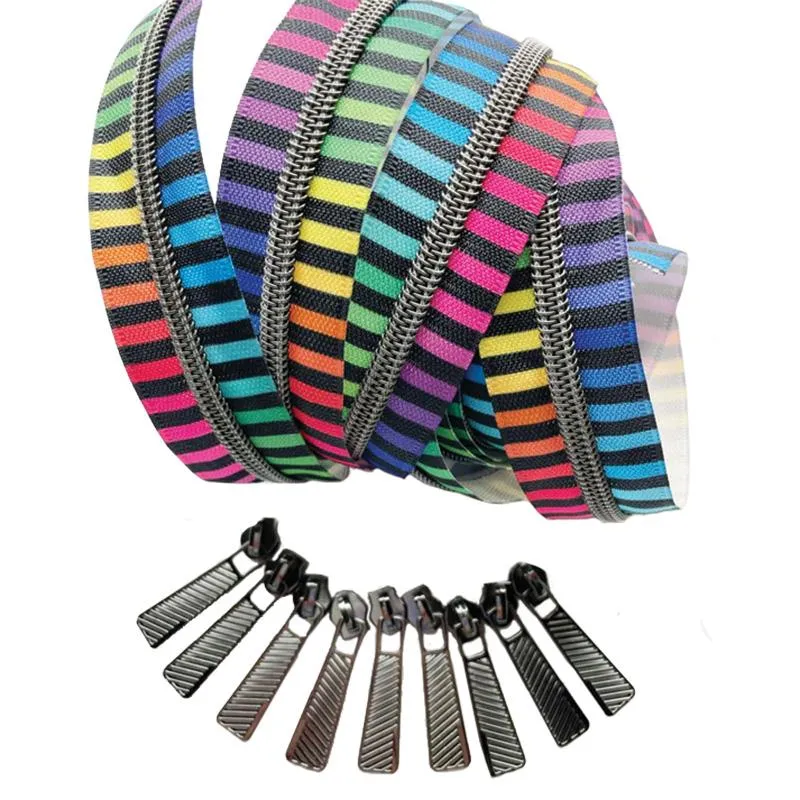 Sew Hungry Hippie Zipper pack 3 yards 9 pulls - Various Designs
