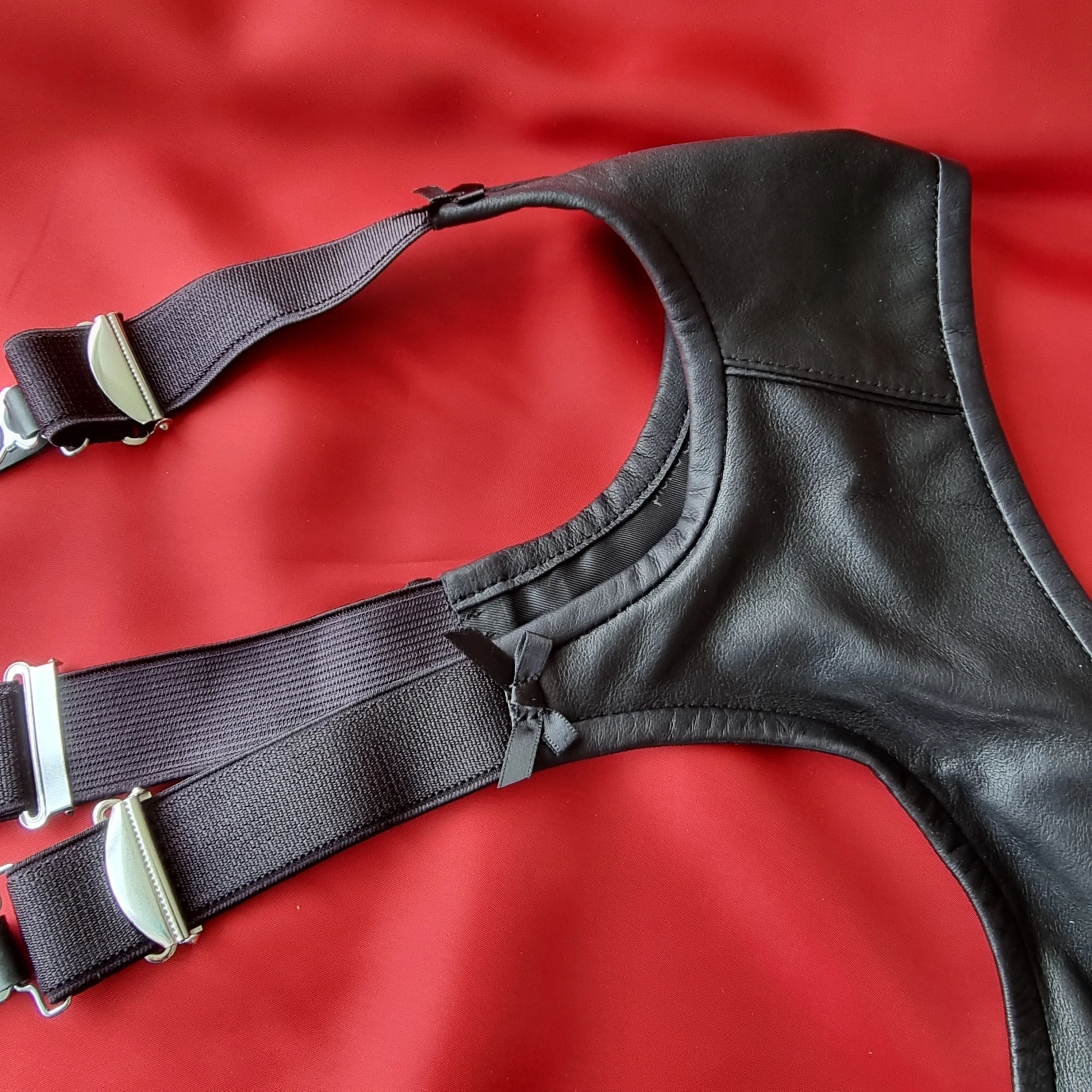 Six Strap Suspender size 10 wide strap - was £185