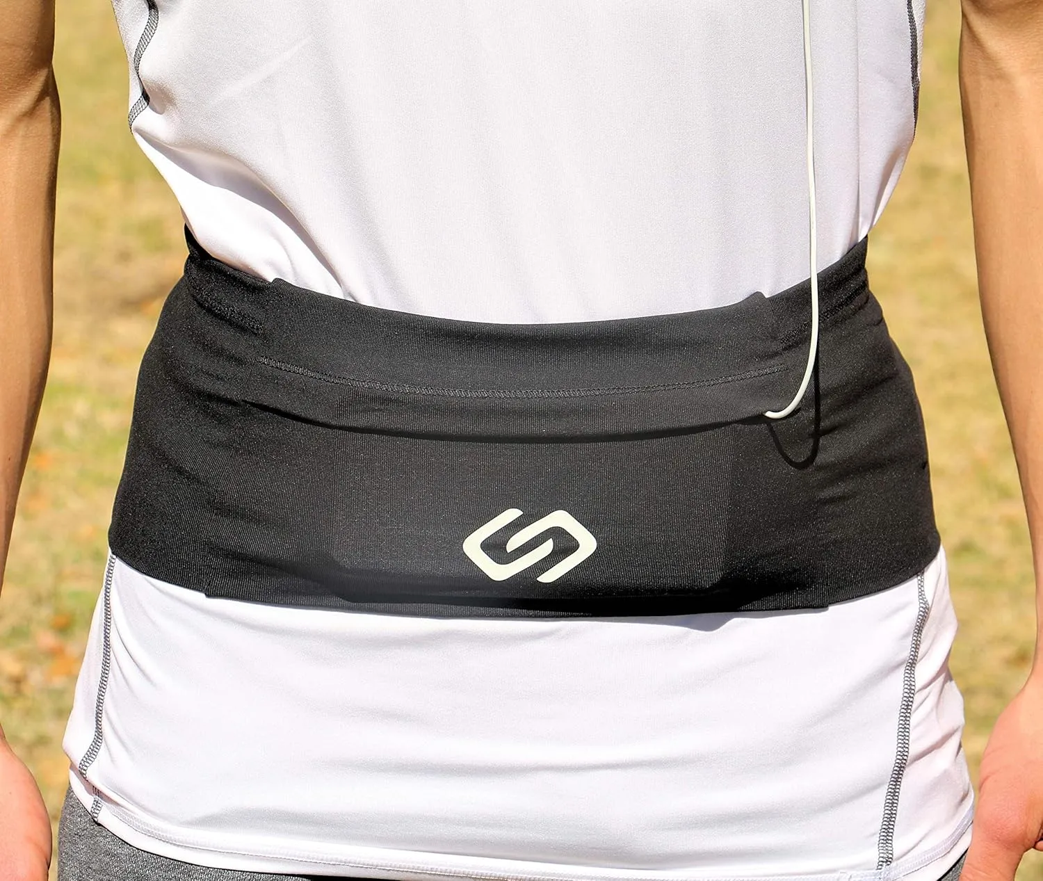 Sporteer VersaMod Running Belt, Workout Waist Pack, Travel Money and Passport Belt for Smartphones and Personal Items (X-Small, Black)