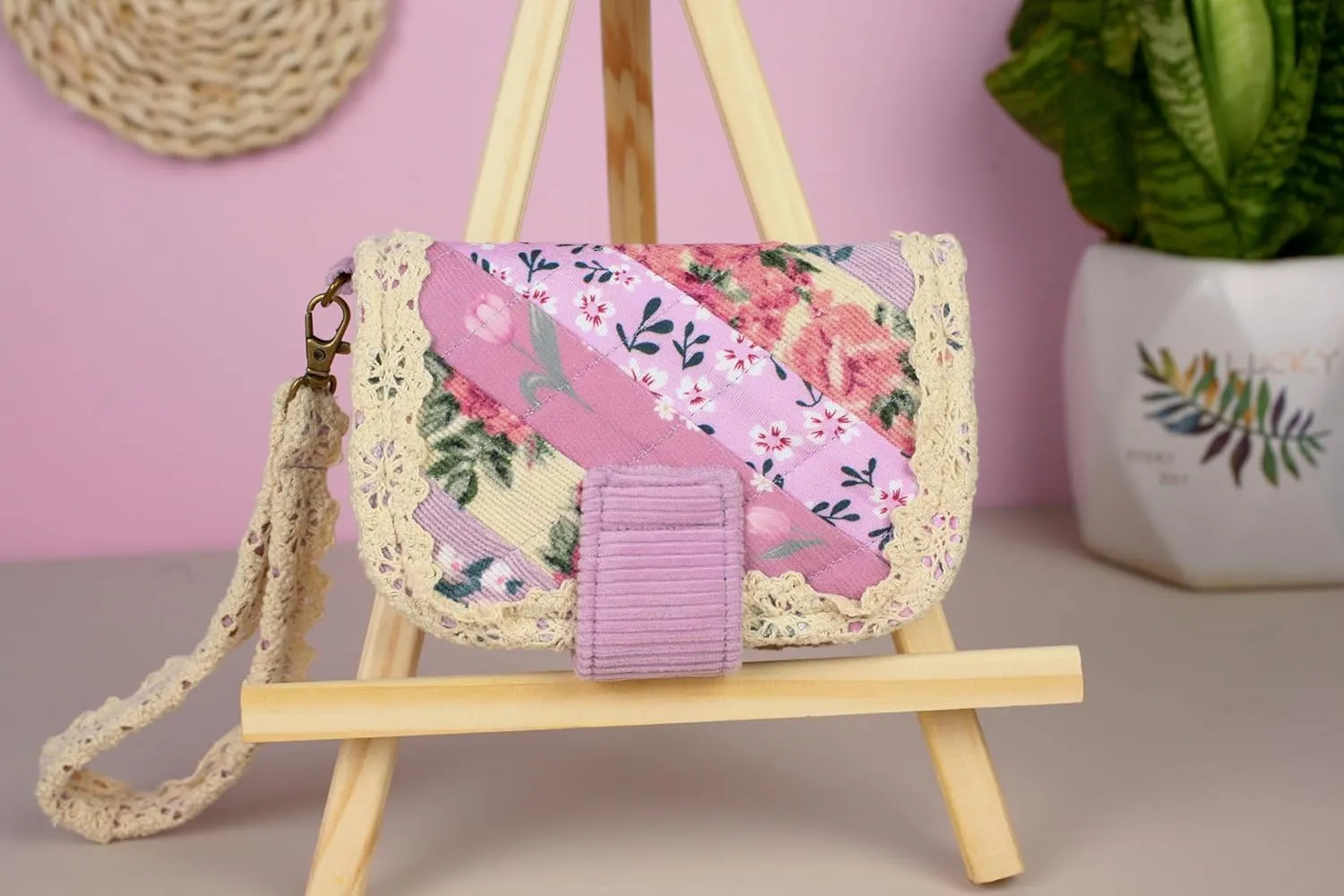 THE ARTISAN'S WHISPER Handmade Womens Wallet, Fabric Bifold Wallet, Floral Two Pocket Wallet, Credit Card Holder, Womens Purse, Hand Sewing Wallet, Gifts For Her (Purple)