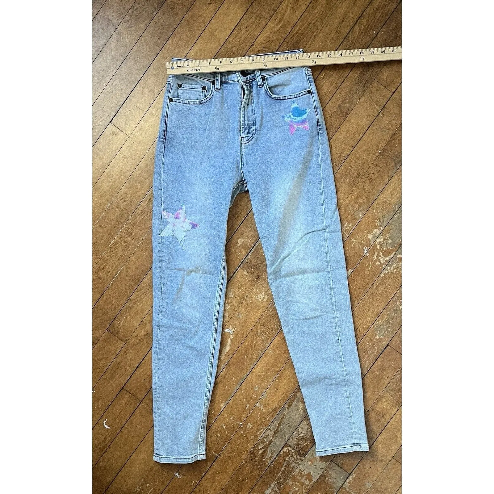 Unemployed Denim Women’s Light Wash Pastel Patchwork Stars Jeans – Size 26