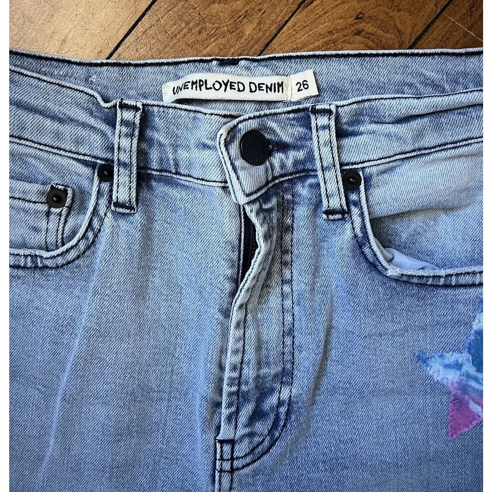 Unemployed Denim Women’s Light Wash Pastel Patchwork Stars Jeans – Size 26