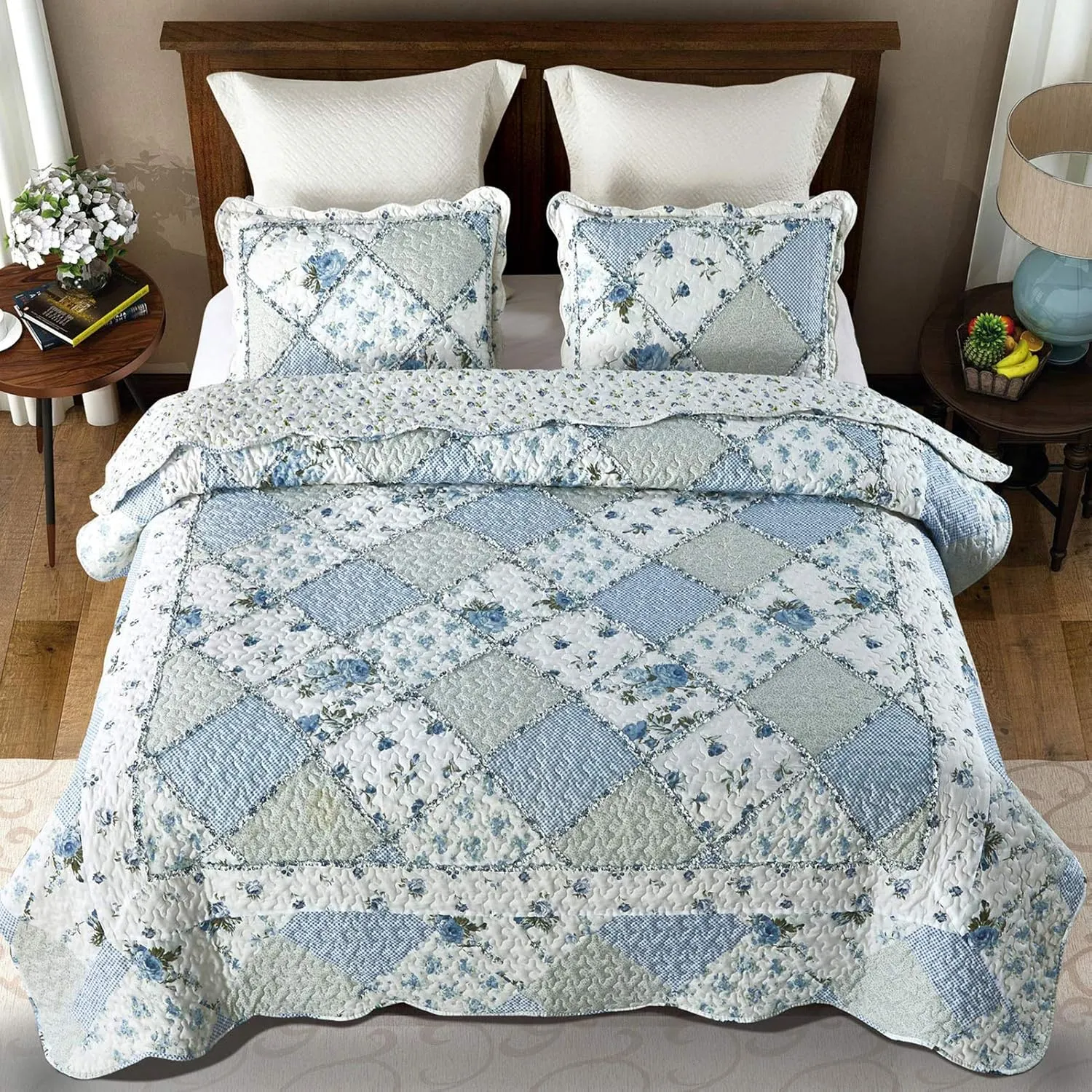 VIVILINEN Blue Floral Patchwork Quilt Set, Full Queen Size, 3 Piece Bedding Set with 2 Pillowcases