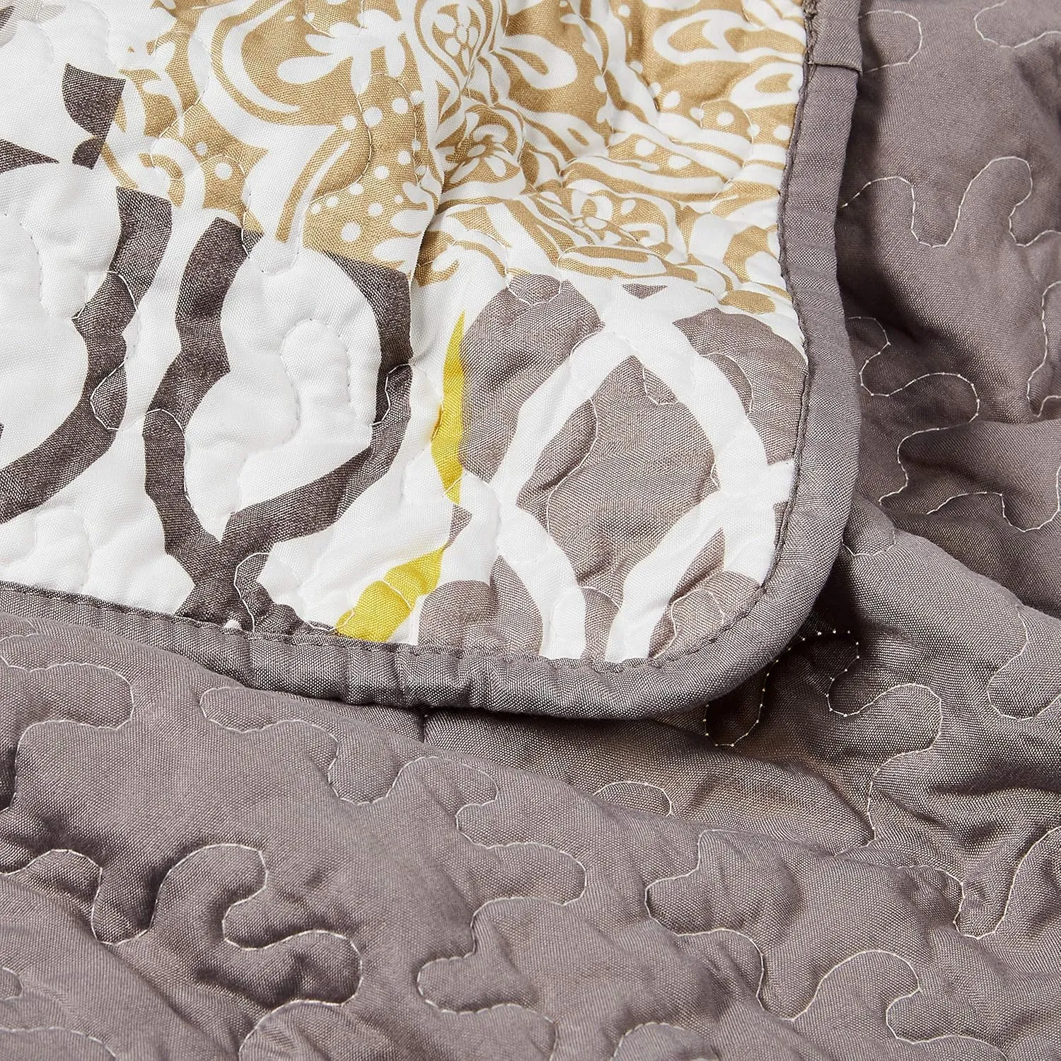 Waverly Traditions Set in Spring 3 Piece Quilted Pattern Bedding Set, King Bed Set with 2 Pillow Shams and Quilt, All Season and Machine Washable King Quilt Bedding Set, Sterling