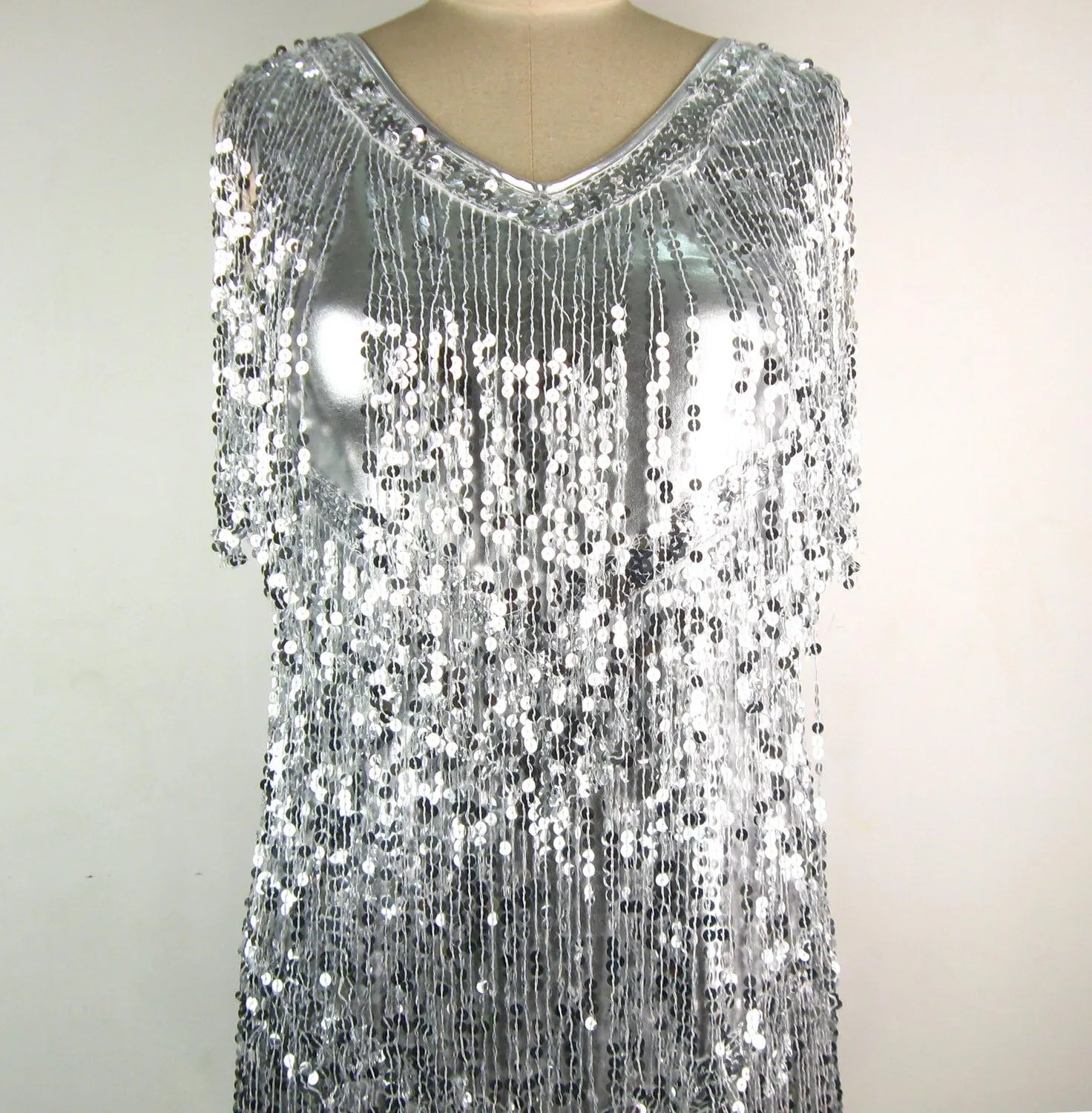 Whitewed V Neck 1920s Sequin Fringe Charleston Flapper Dance Dresses Costumes