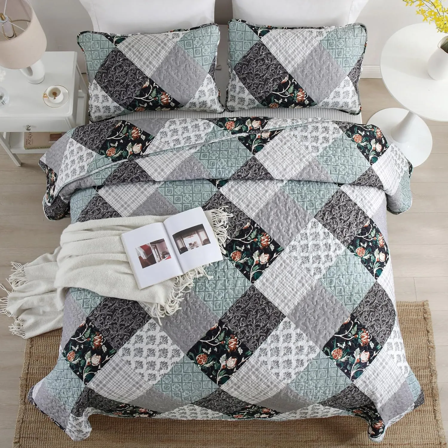 Xruibed Floral Plaid Patchwork Quilt Set King Size 3 Pieces Blue Gray Bedspread Set Reversible Quilt Bedding Set Microfiber Bedding Bedspread Coverlet Set for All Season(King,104"X90")
