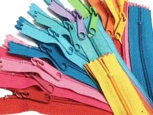 YKK Handbag Zippers #4.5 with Extra-Long Pull - Made in The USA - (25 Zippers) (7" Inches)